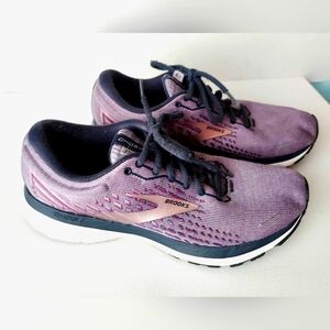 Brooks Ghost 13 Running Shoes, Lavender/Ombre, Women's 8, GUC